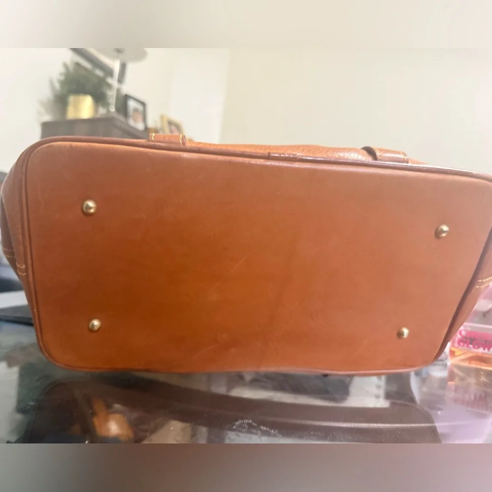 Dooney & Bourke smooth leather